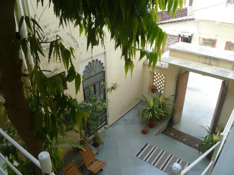 Aashiya Haveli Hotel Udaipur Bagian luar foto